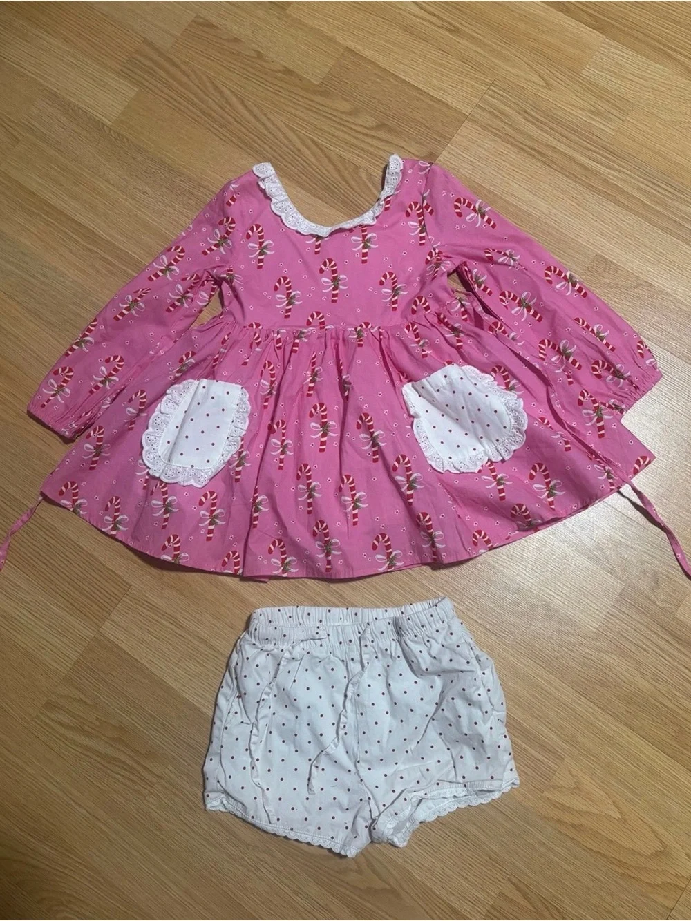 “Sweet Honey” 2pc set size 5 in like new condition